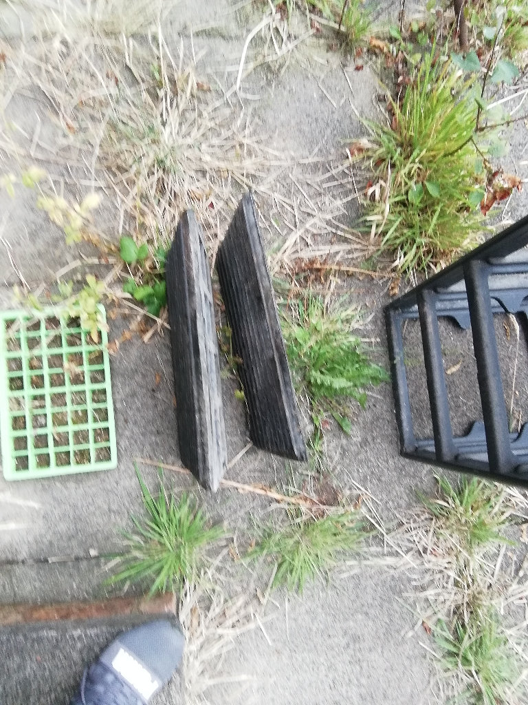 Kerb ramps threshold ramps portable ramps driveway ramps