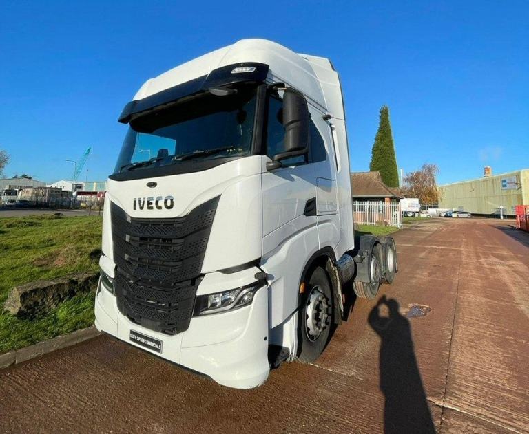 IVECO S-WAY 490 2022 (22) EURO 6, 6X2 MIDLIFT AXLE TRACTOR UNIT
