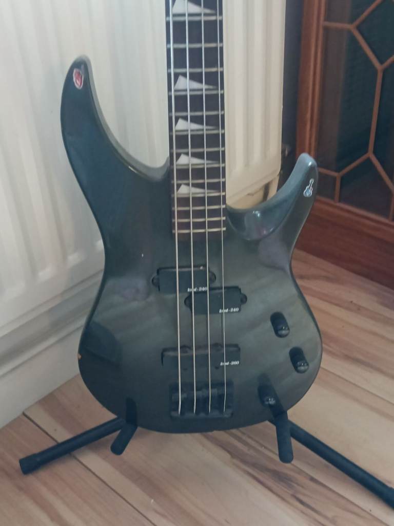 Bass Guitar 