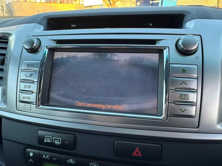 2015 Toyota Hilux Invincible D/Cab Pick Up 3.0 D-4D 4WD 171 Auto PICK UP DIESEL Automatic