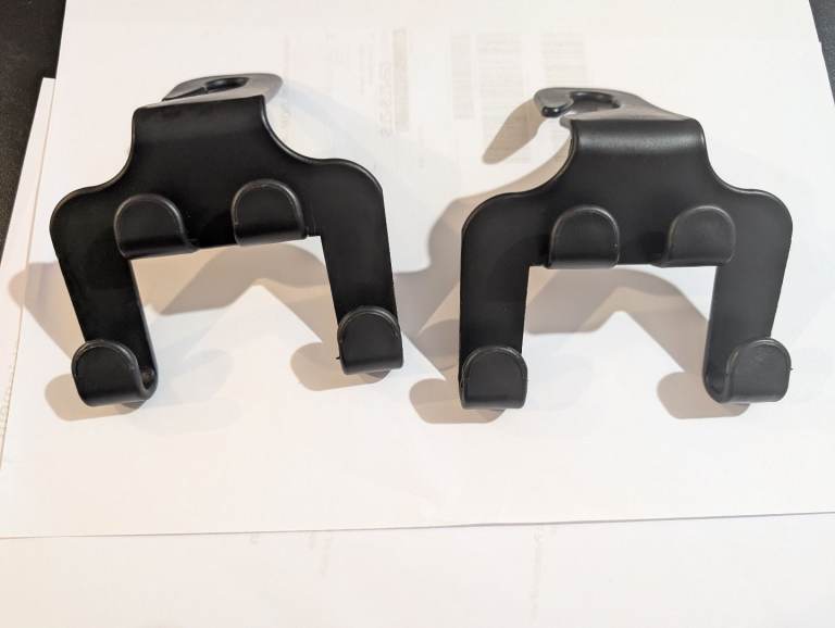 Car headrest bag holder (2)