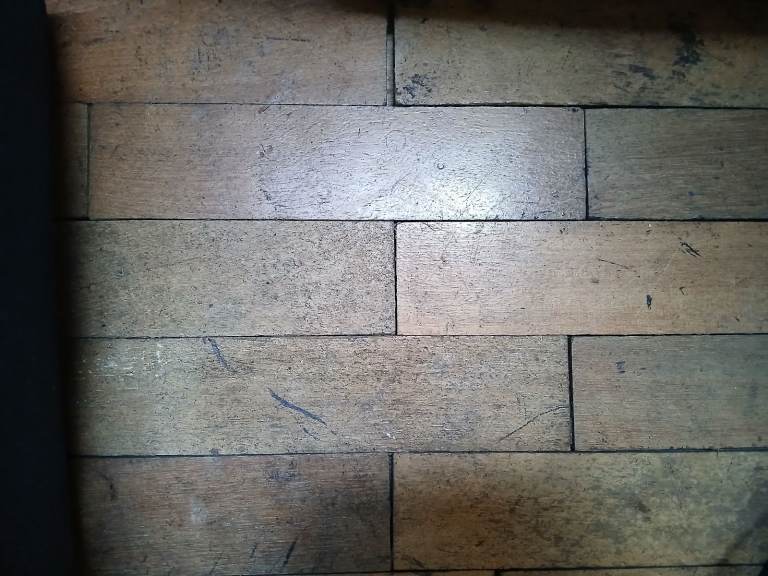 Reclaimed Beech Parquet Flooring – Tongue & Groove – 10m²