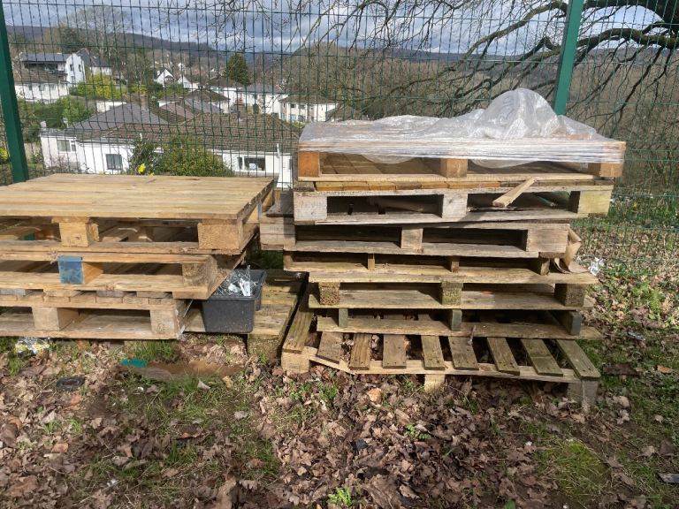 Wooden pallets 