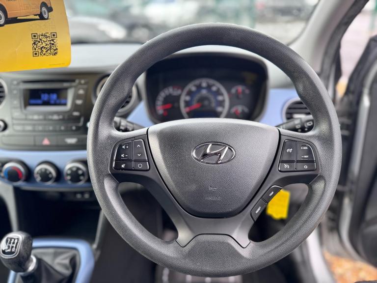 2015 Hyundai i10 1.2 SE 5dr HATCHBACK Petrol Manual