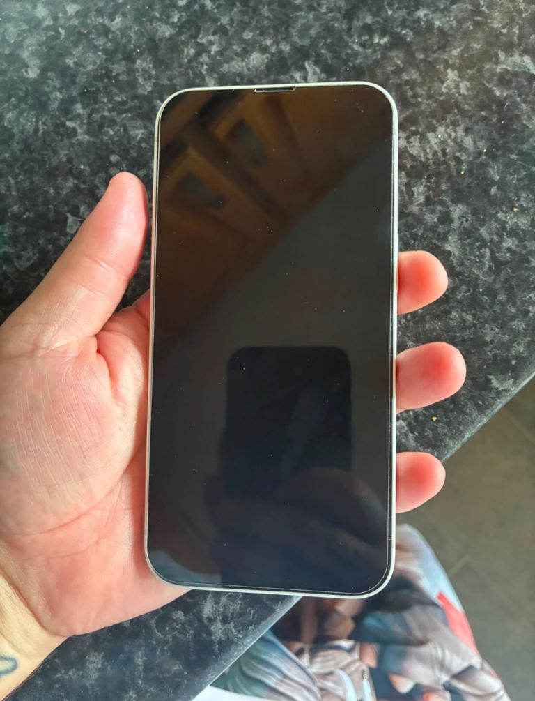 White iPhone 16e (3rd New Condition, 100% Battery