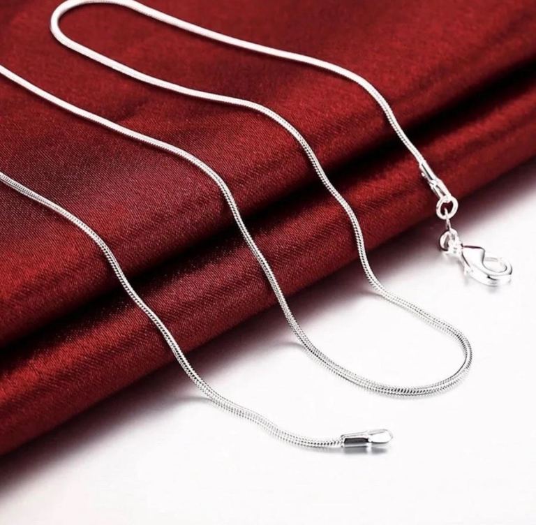 153. 925 Sterling Silver 20inch Snake Chain Necklace.