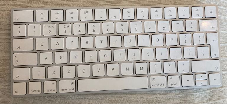 Apple Magic Keyboard – Silver, Good Condition