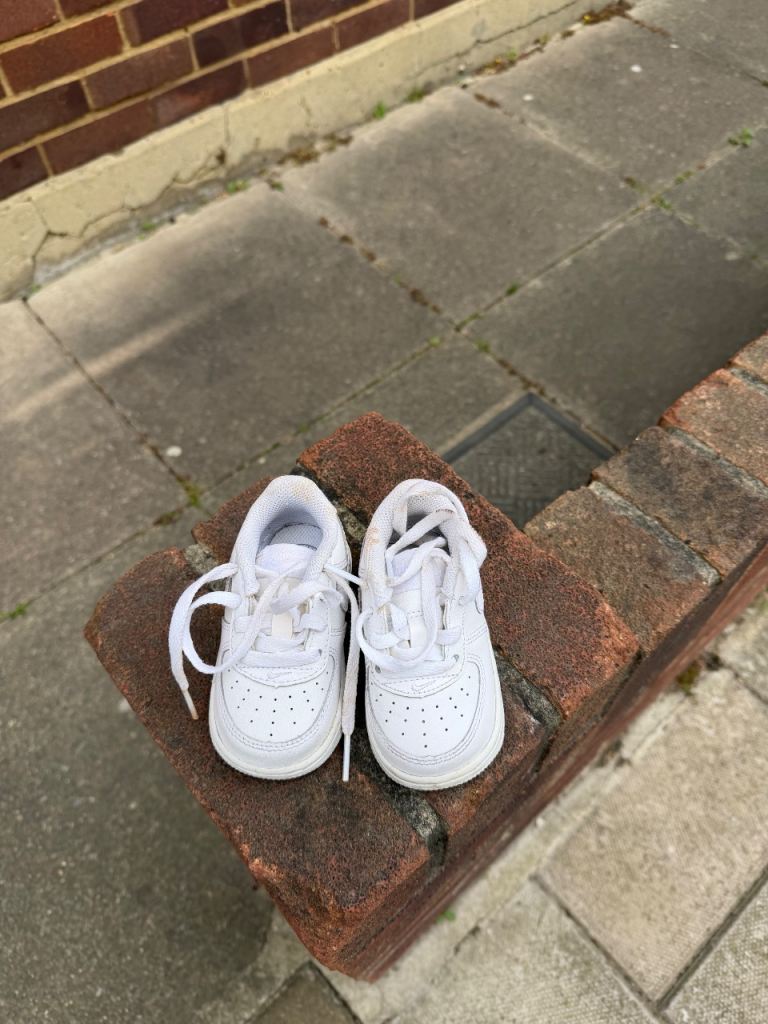 Nike Force 1 Low Baby Trainers UK 3.5 - RRP £55