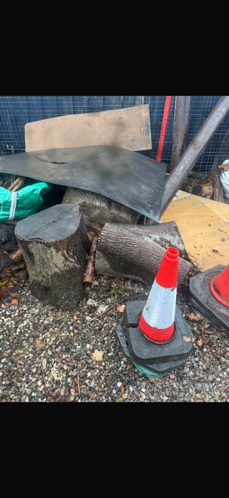 Fire wood / scrap woods for Sale in Dundee | Gumtree