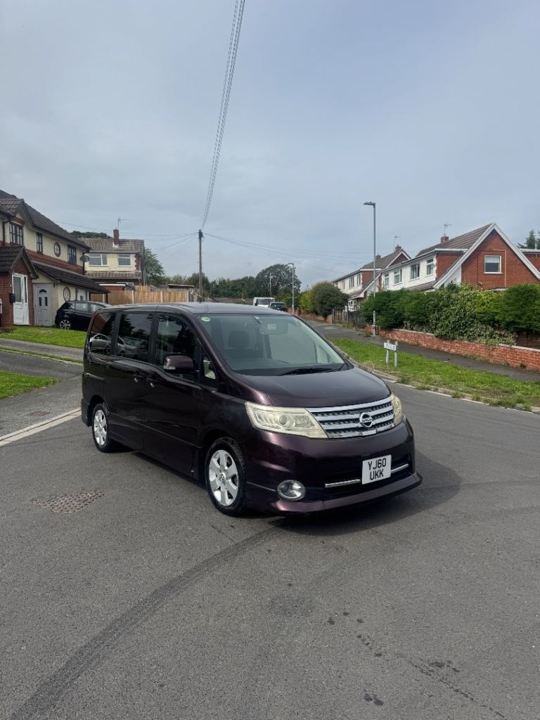 Nissan Serena Highway star 