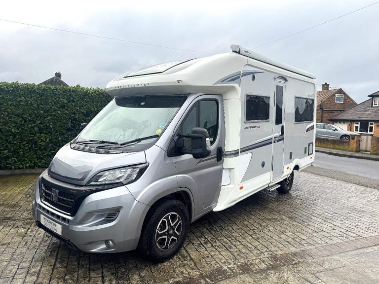 Autosleeper Broadway EL 2 Berth 2 Travel Seat Rear Lounge Motorhome For Sale