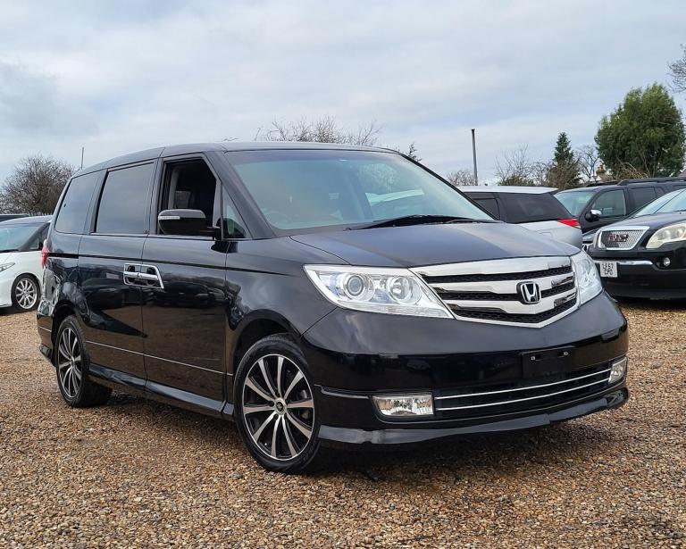 FRESH IMPORT 2013 HONDA ELYSION PRESTIGE 2.4 AUTOMATIC 7 SEATER BLACK ULEZ FREE