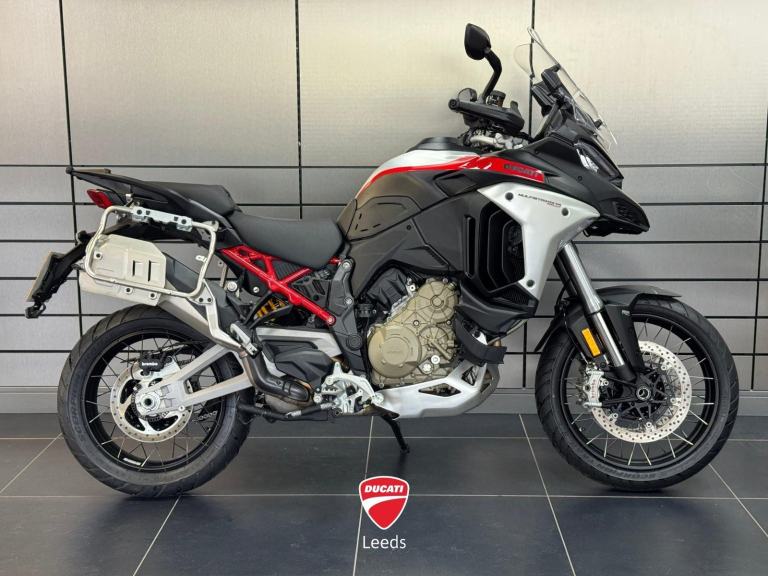 DUCATI Multistrada V4 Rally Adventure Travel and Radar