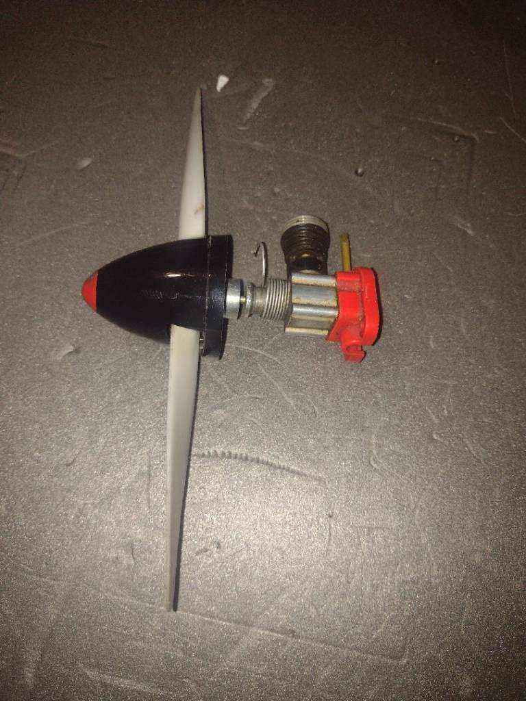 Model Engine with Propeller – Spares or Repair