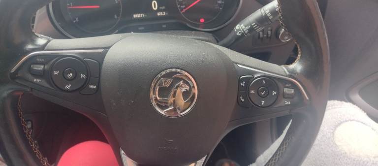 Vauxhall, CROSSLAND X, Hatchback, 2018, Manual, 1560 (cc), 5 doors