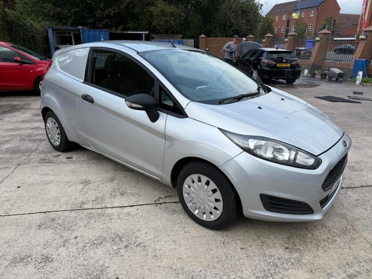 2013 Ford Fiesta 1.6 TDCi ECOnetic Van ++ 12 MONTHS MOT / NO VAT ++ CAR DERIVED VAN Diesel Manual