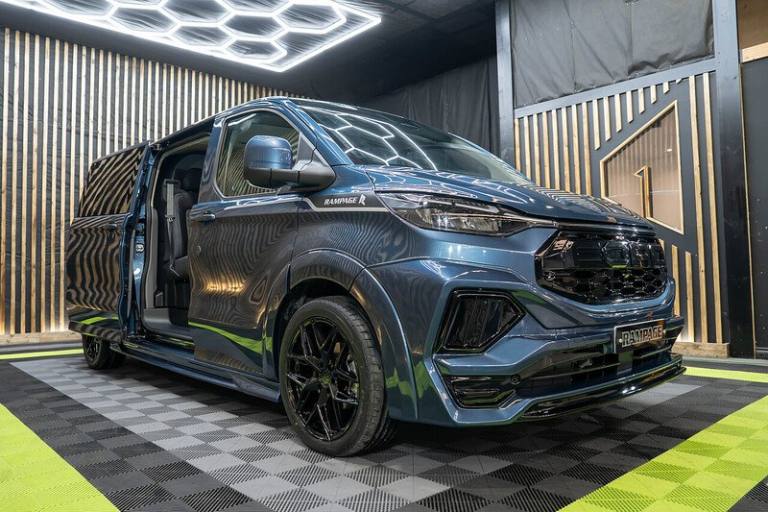  Ford Transit Custom 320 Limited L2 h1 Dciv Ecoblue Crew Cab Diesel Automatic