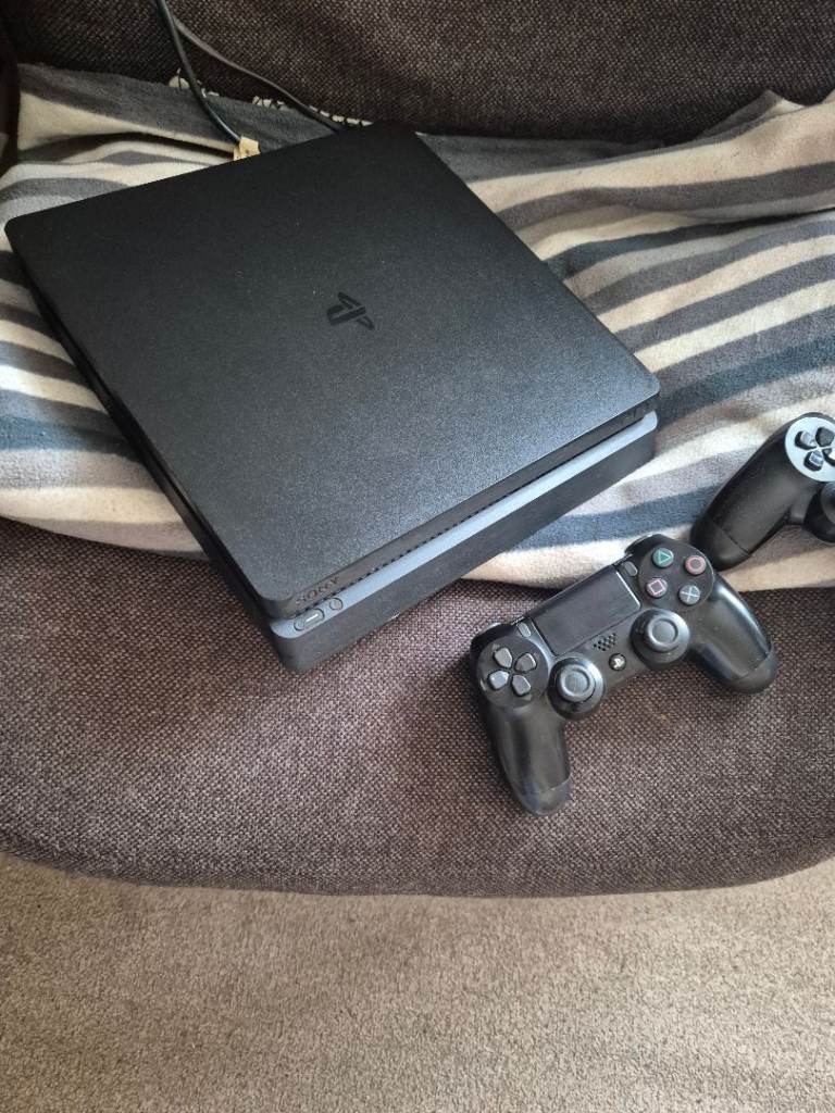 Ps4 console PlayStation 4.