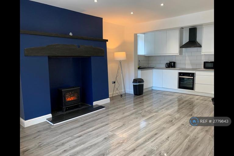 1 bedroom in Halifax Road, Huddersfield, HD3 (#2779843)