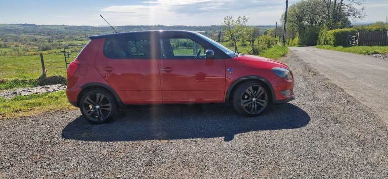 Skoda, FABIA, Hatchback, 2011, Manual, 1598 (cc), 5 doors