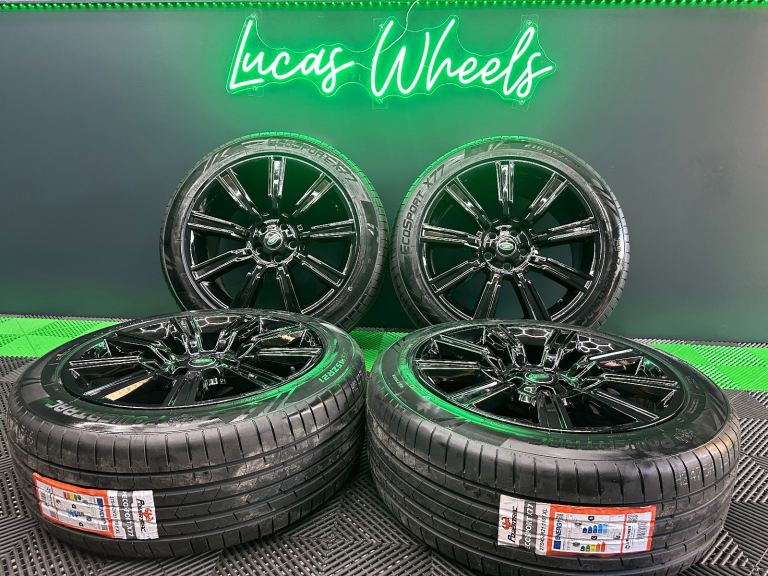 Genuine 21 inch Range Rover Sport Discovery Powdered black Alloy Wheels style 9001’s & NEW tyres!