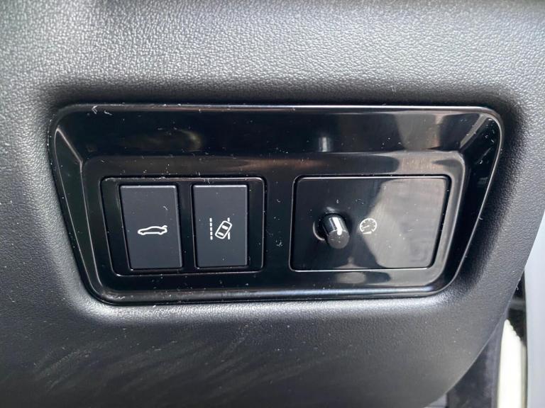 2016 Jaguar XE 2.0d R-Sport Auto Euro 6 (s/s) 4dr SALOON Diesel Automatic