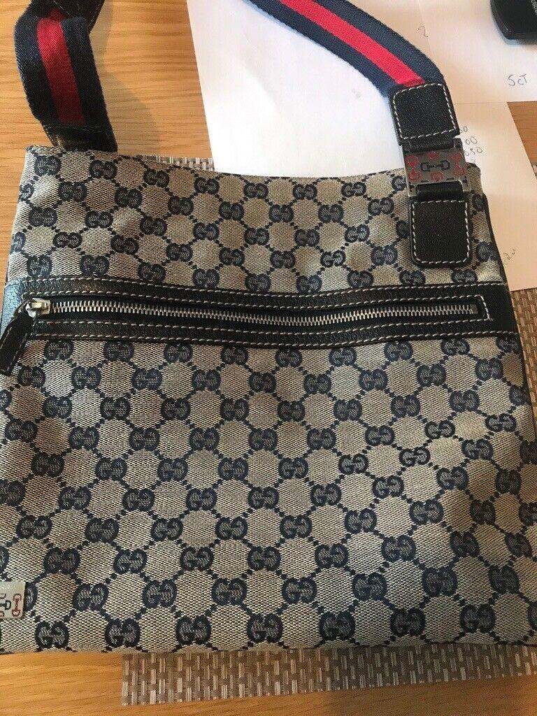 Gucci messenger bag