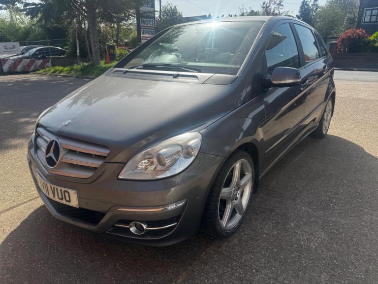 Mercedes-Benz B Class 1.7 B180 Sport CVT 5dr Petrol Automatic