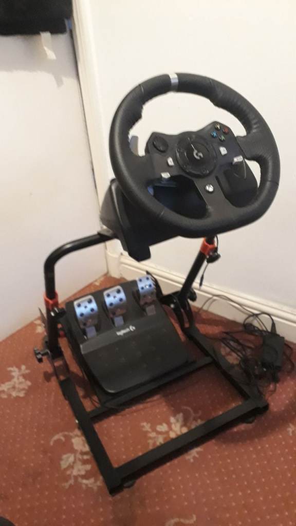 Logitech G920 Racing Wheel & Pedals for Xbox/PC and also a stand for the wheel and peddles 