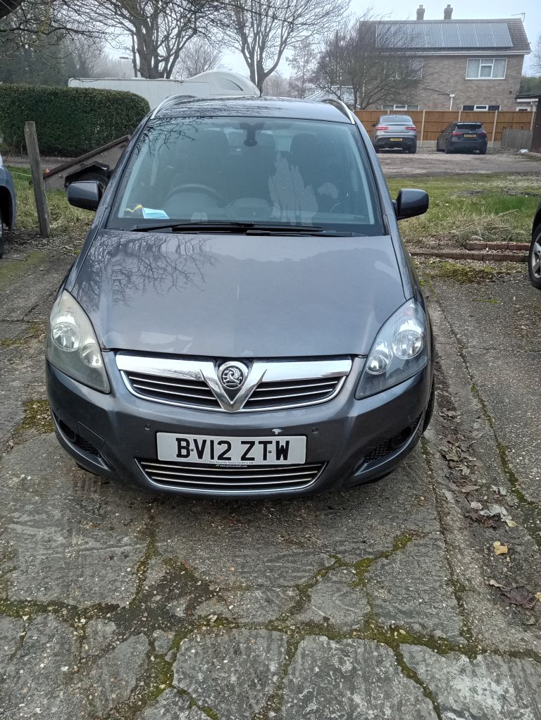 Vauxhall, ZAFIRA, MPV, 2012, Manual, 1686 (cc), 5 doors