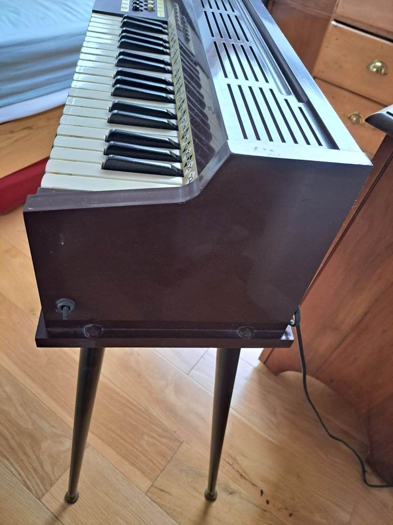 Vintage Rosedale 1222 Electric Chord Organ 