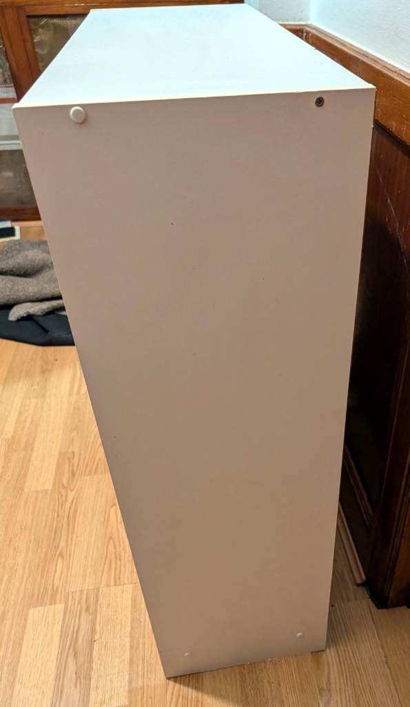 Book case / shelves WHITE 78cm (wide) x 29cm (deep) x 92cm (high)