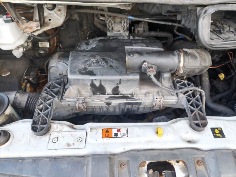Ford Transit FWD 2.2 Chain Driven Engine. Runs Well.