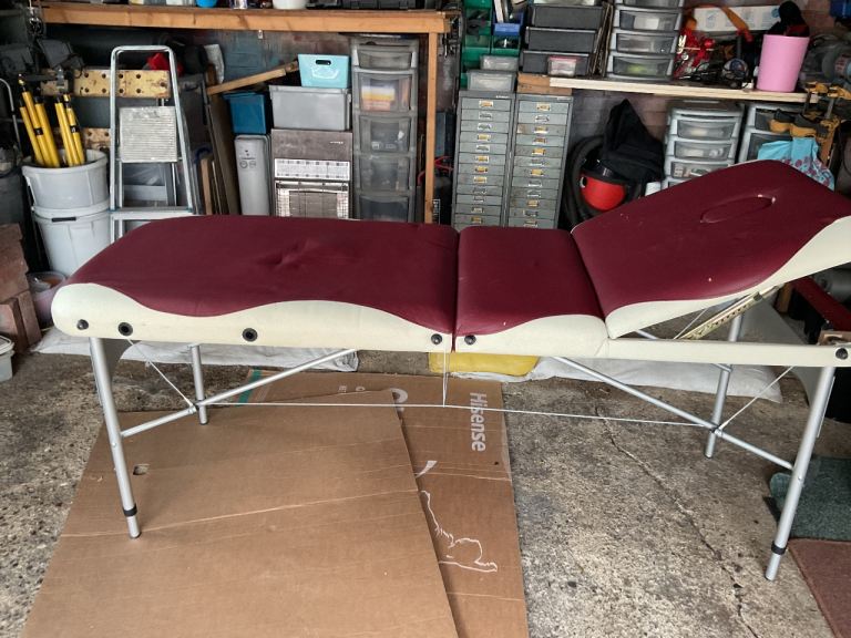 TAHITI RED AND CREAM FOLDING MOBILE MASSAGE/BEAUTY SALON TREATMENT BED