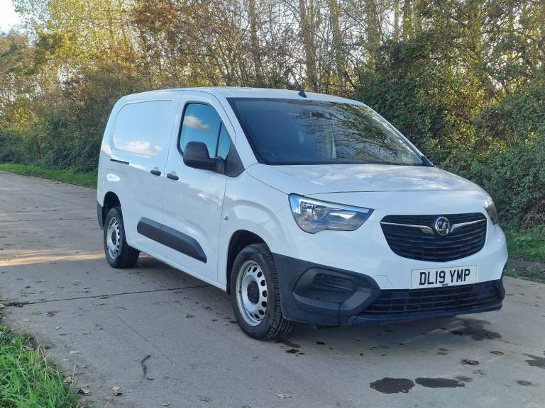 2019 Vauxhall Combo 2300 EDITION LWB  Low 54k Miles  Drives Perfect  11m MOT