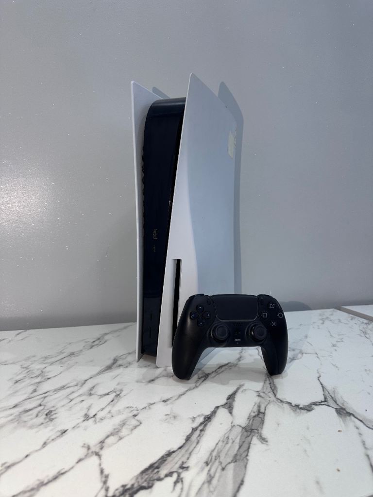 PS5 Disc Edition – Fully Tested, Ready to Play