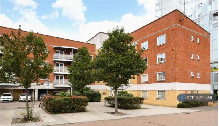 2 bedroom flat in Bruford Court, London, SE8 (2 bed) (#2914186)