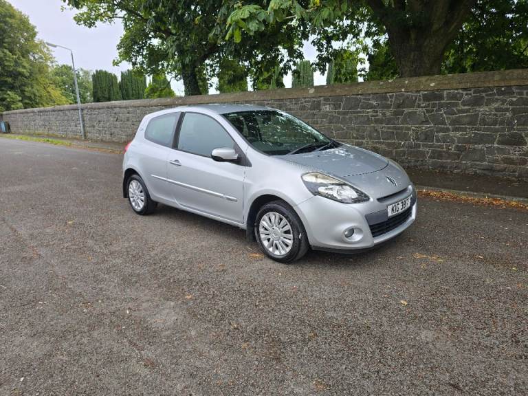 2012 Renault Clio 1.2 - Sold with 12 months mot 