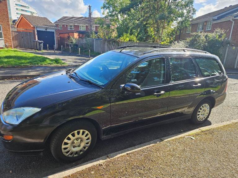 2001 FORD FOCUS 1.8 GHIA ESTATE FSH AIRCON PETROL MANUAL CHEAP ESTATE CAR VAN