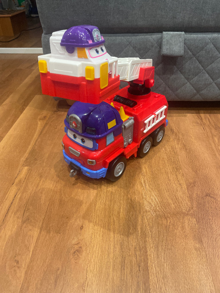 Super wings talking fire truck 