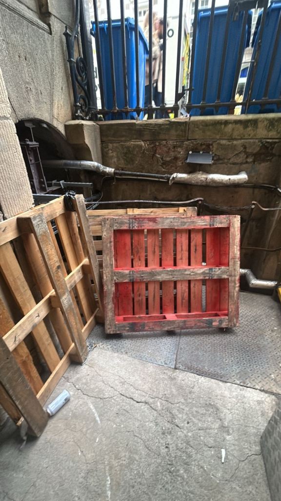 Free pallets for collection!