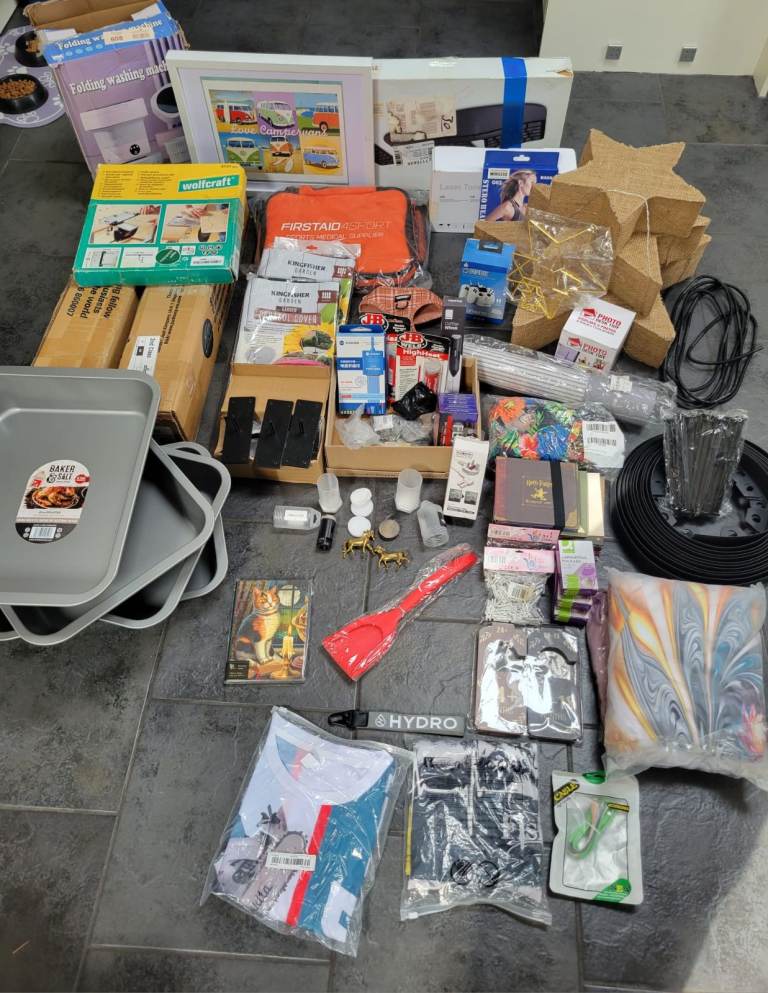 Job lot mixed goods 