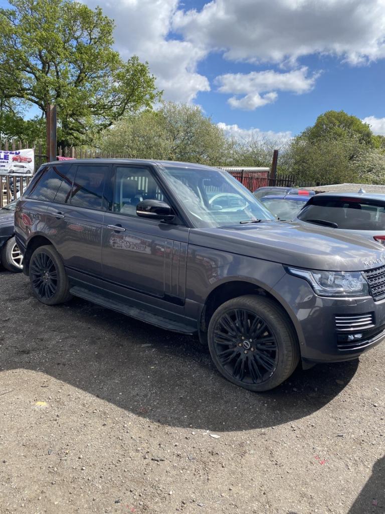 LAND ROVER RANGE ROVER 4.4 SD V8 Vogue SE 2017