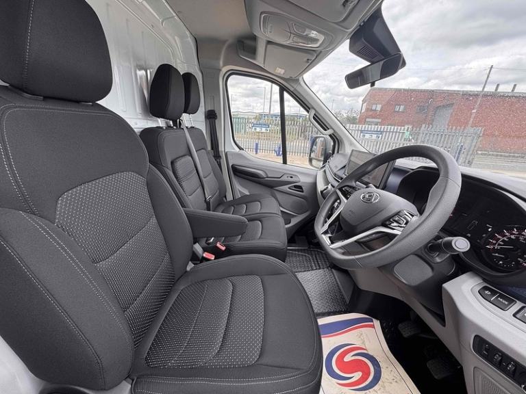 2025 Maxus Deliver 9 LH Base FWD 150ps Panel Van Diesel Manual