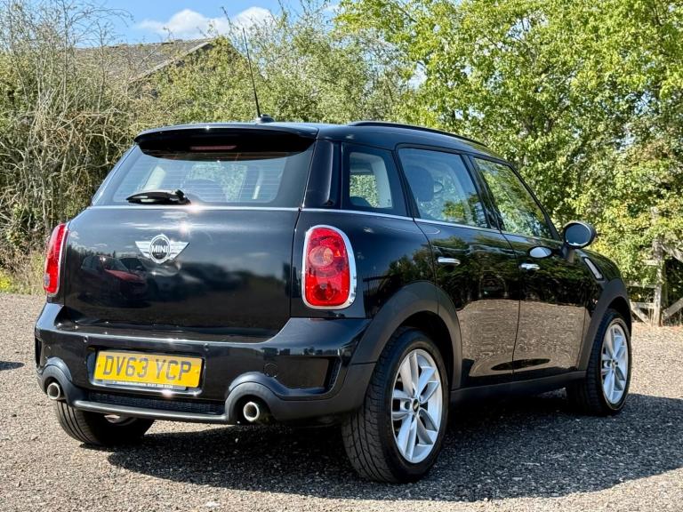 2013 MINI Countryman 2.0 Cooper SD Euro 5 (s/s) 5dr HATCHBACK Diesel Manual