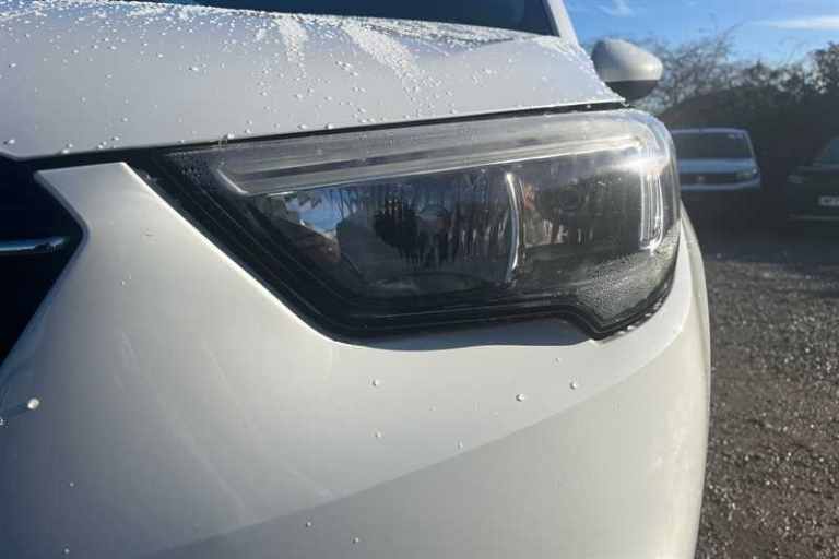 2019 Vauxhall Crossland X 1.2T ecoTec [110] SE 5dr [6 Speed] [S/S] HATCHBACK PETROL Manual