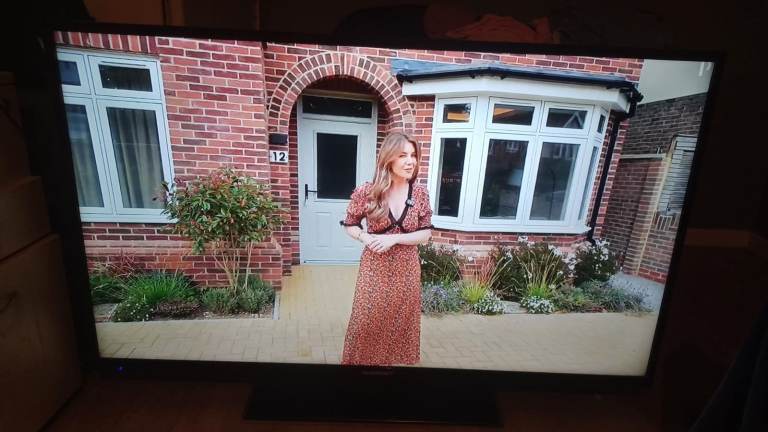 FREE DELIVERY excellent 50 BLAUPUNKT LED full HDTV 1080p freeveiw channels inbuilt 