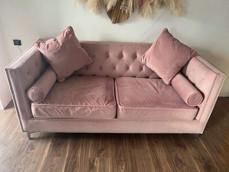Chesterfield sofa 