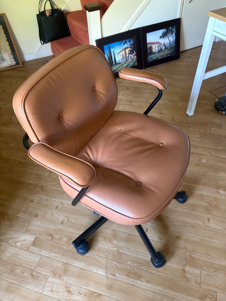 Office chair on wheels 