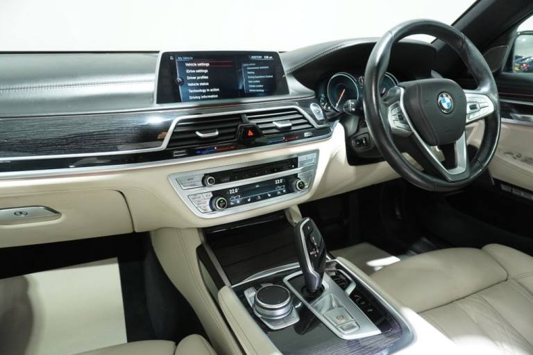 2015 BMW 7 Series 730Ld M Sport 4dr Auto SALOON DIESEL Automatic